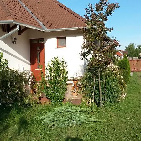 Cserkei Nyaralo Cserkeszőlő Chambre photo
